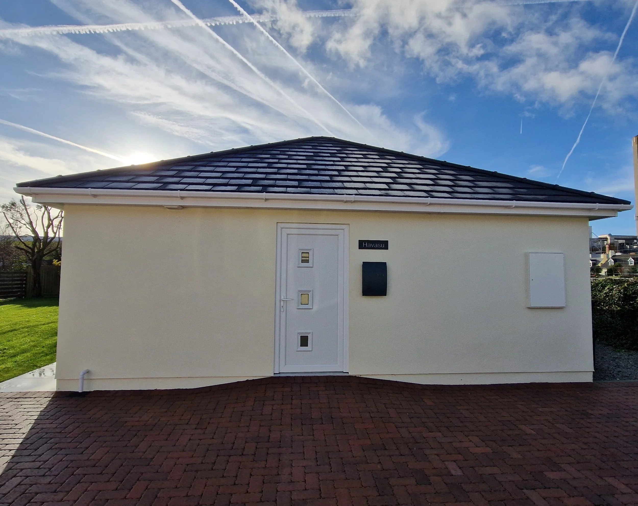 Havasu Guernsey front exterior